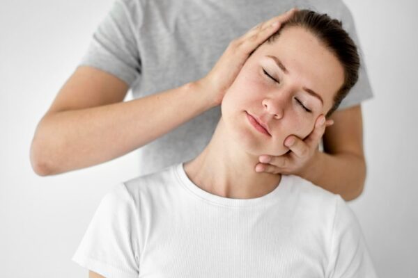 Can a Chiropractor Help with Neck Pain