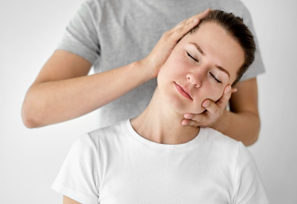 Can a Chiropractor Help with Neck Pain